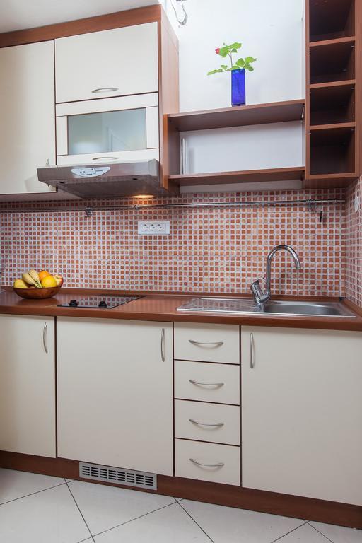 Apartments Potts Point Μακάρσκα Δωμάτιο φωτογραφία