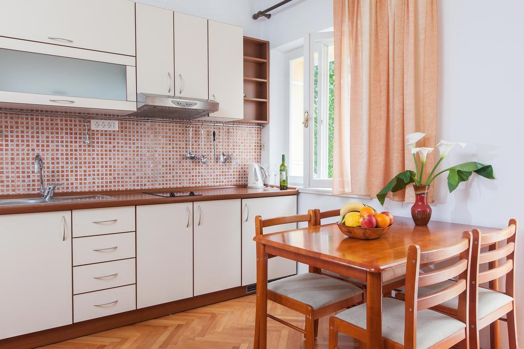 Apartments Potts Point Μακάρσκα Δωμάτιο φωτογραφία
